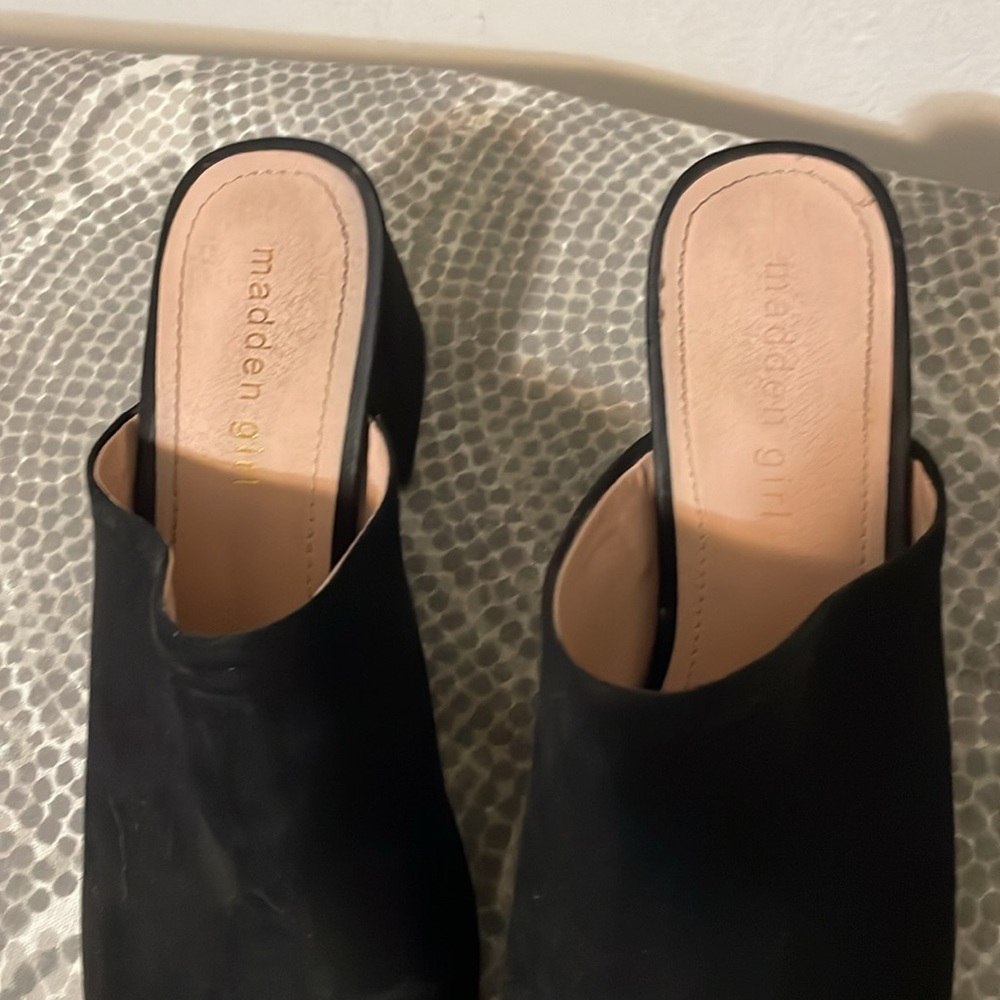 Madden Girl suede slides. Black, size 9. - Picture 3 of 6